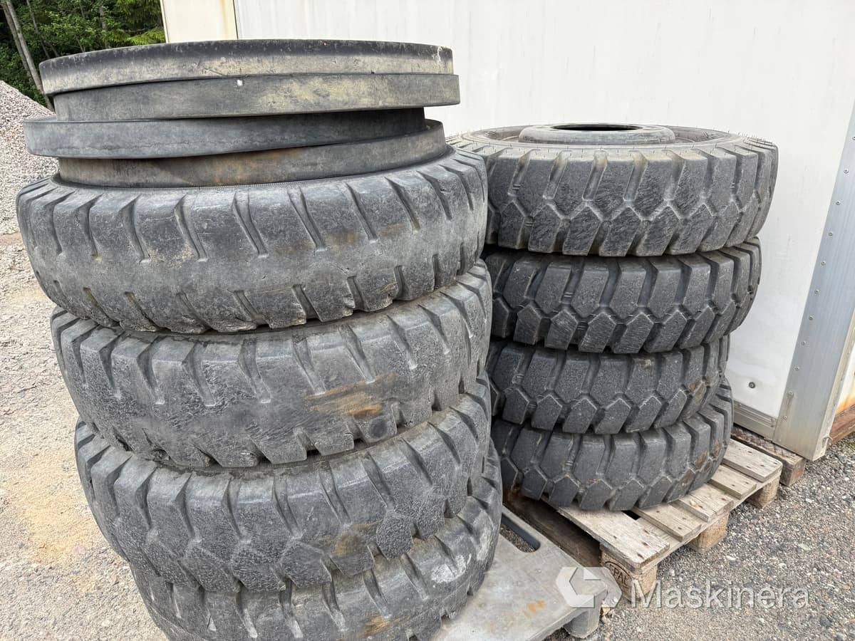 BKT EM934 8 st entreprenaddäck på fälg 10.00-20 - Rehv - Ehitusmasinad: pilt 3 BKT EM934 8 st entreprenaddäck på fälg 10.00-20 - Rehv - Ehitusmasinad: pilt 3