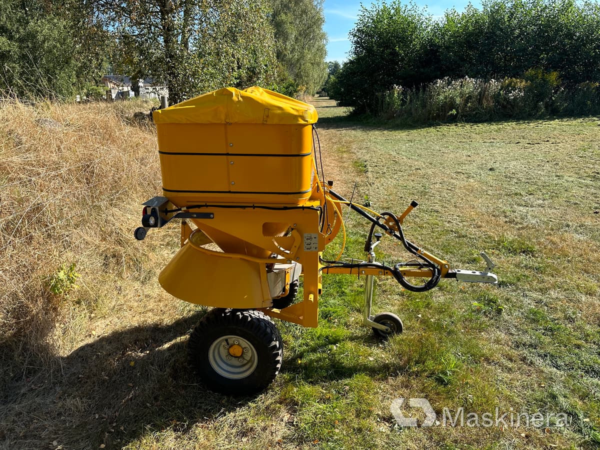Bogballe S2 T -350 Sand/saltspridare Bogballe S2 T - Liiva-/ Soolajaotur: pilt 4 Bogballe S2 T -350 Sand/saltspridare Bogballe S2 T - Liiva-/ Soolajaotur: pilt 4