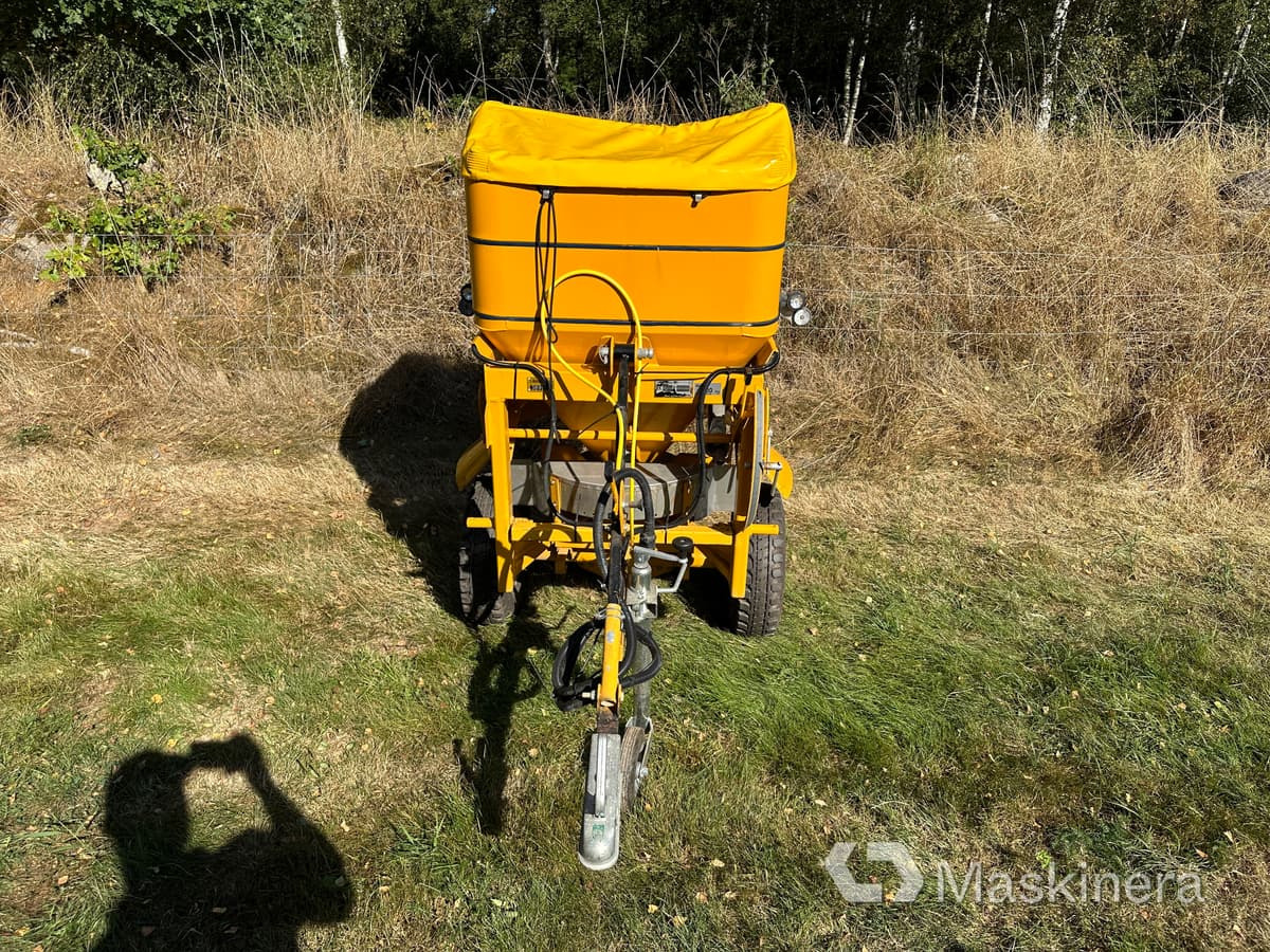 Bogballe S2 T -350 Sand/saltspridare Bogballe S2 T - Liiva-/ Soolajaotur: pilt 2 Bogballe S2 T -350 Sand/saltspridare Bogballe S2 T - Liiva-/ Soolajaotur: pilt 2