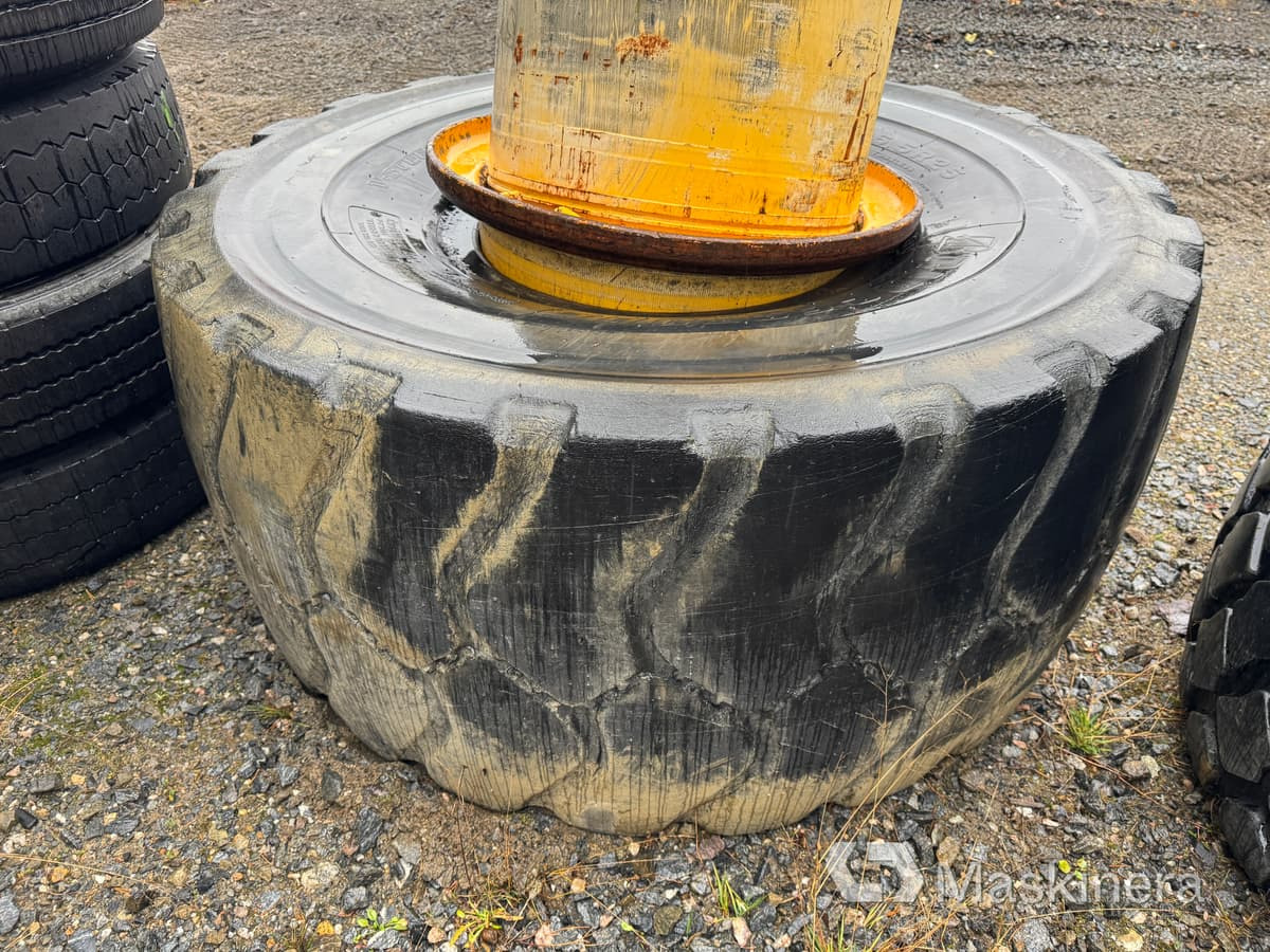 Däck Bridgestone 26.5R25 - Komplektne ratas - Ehitusmasinad: pilt 3 Däck Bridgestone 26.5R25 - Komplektne ratas - Ehitusmasinad: pilt 3