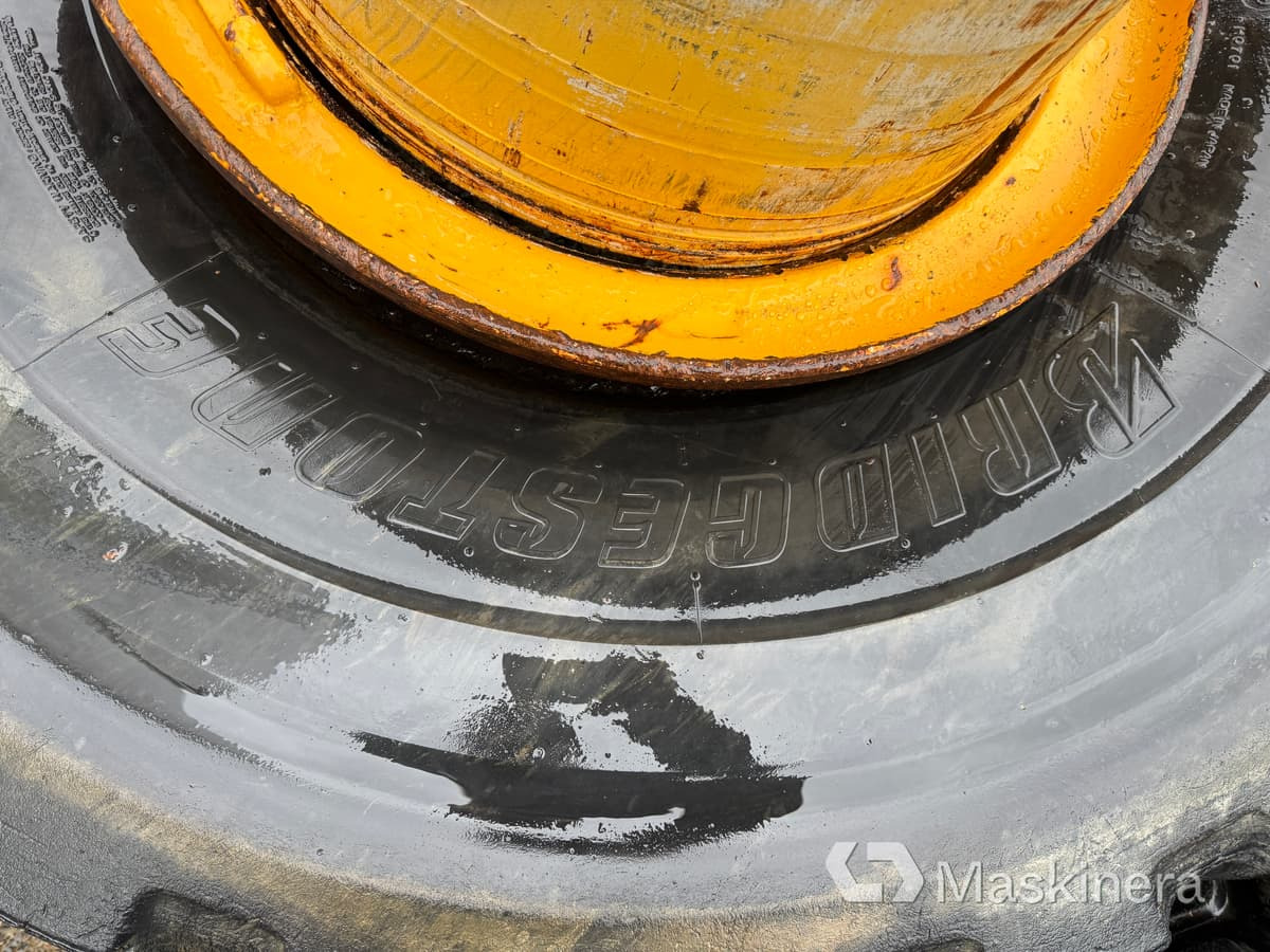 Däck Bridgestone 26.5R25 - Komplektne ratas - Ehitusmasinad: pilt 4 Däck Bridgestone 26.5R25 - Komplektne ratas - Ehitusmasinad: pilt 4