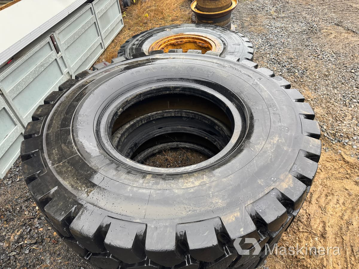 Däck Michelin 18.00 R 33 XDT - Rehv - Ehitusmasinad: pilt 3 Däck Michelin 18.00 R 33 XDT - Rehv - Ehitusmasinad: pilt 3