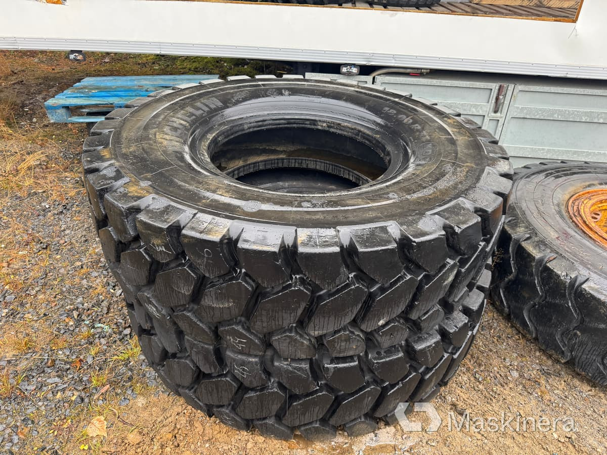 Däck Michelin 18.00 R 33 XDT - Rehv - Ehitusmasinad: pilt 1 Däck Michelin 18.00 R 33 XDT - Rehv - Ehitusmasinad: pilt 1