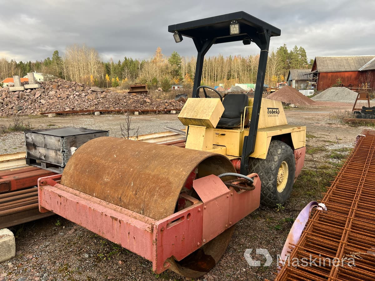 Dynapack CS 141 Vält Dynapac 141 - Teerull: pilt 1 Dynapack CS 141 Vält Dynapac 141 - Teerull: pilt 1