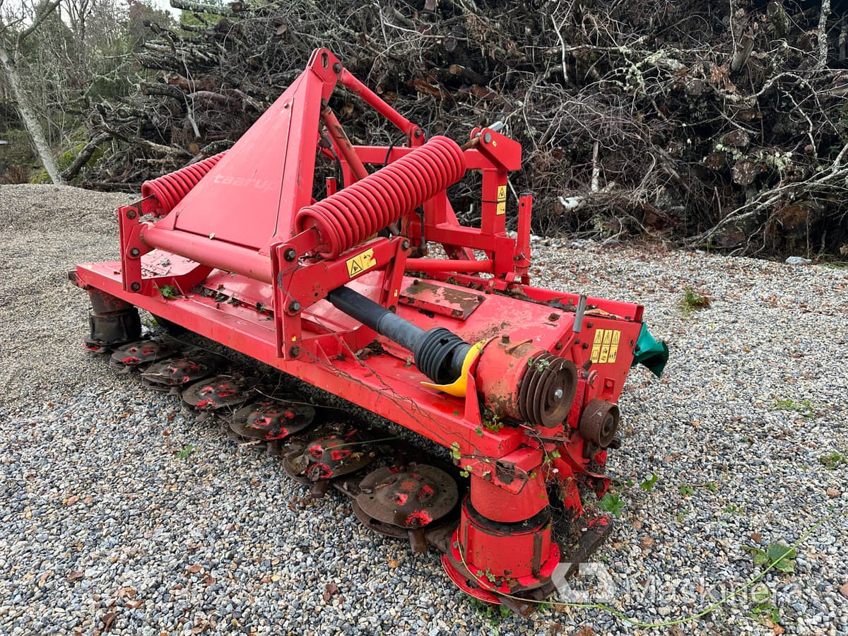 Frontslåtter Tallriksslåtter utan krossenhet - Niiduk: pilt 3 Frontslåtter Tallriksslåtter utan krossenhet - Niiduk: pilt 3