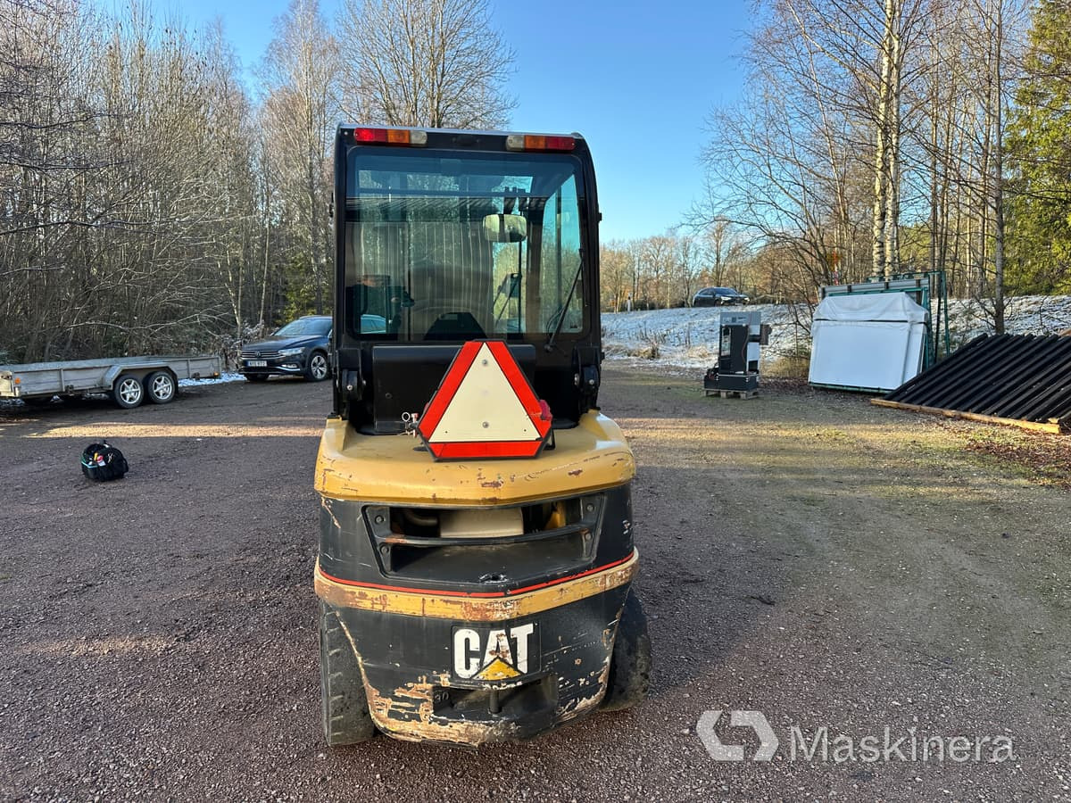 Gaffeltruck Caterpillar DP30N - Diiseltõstuk: pilt 4 Gaffeltruck Caterpillar DP30N - Diiseltõstuk: pilt 4