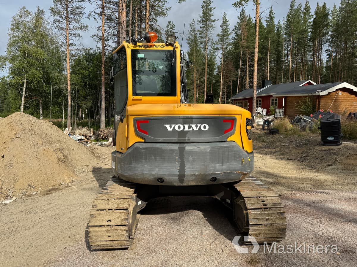 Grävmaskin Volvo ECR88D med tillbehör - Lintekskavaator: pilt 4 Grävmaskin Volvo ECR88D med tillbehör - Lintekskavaator: pilt 4