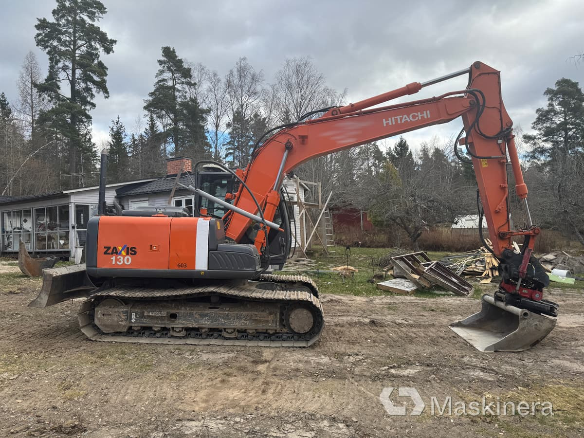 Grävmaskin Hitachi ZX130-3 - Lintekskavaator: pilt 5 Grävmaskin Hitachi ZX130-3 - Lintekskavaator: pilt 5