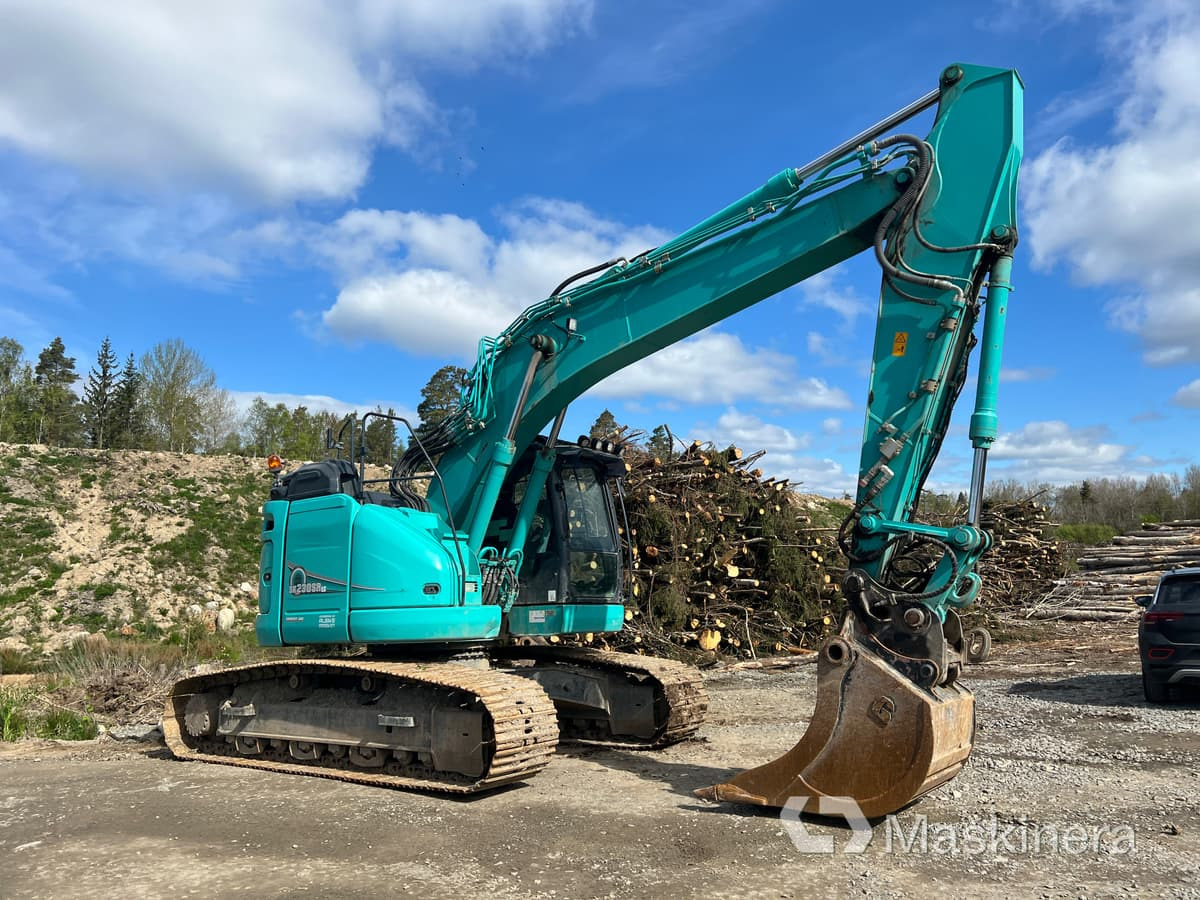 Grävmaskin Kobelco SK230SRLC-5E med tiltrotator & skopor - Lintekskavaator: pilt 3 Grävmaskin Kobelco SK230SRLC-5E med tiltrotator & skopor - Lintekskavaator: pilt 3