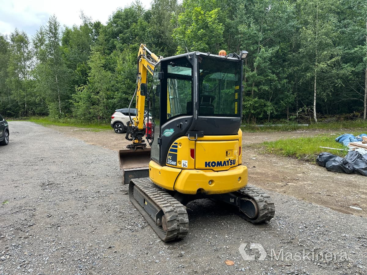Grävmaskin Komatsu PC35MR-5 - Lintekskavaator: pilt 4 Grävmaskin Komatsu PC35MR-5 - Lintekskavaator: pilt 4