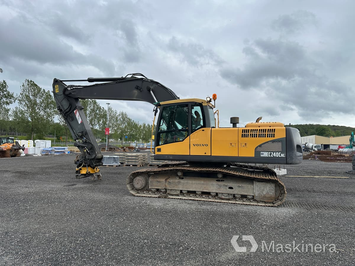 Grävmaskin Volvo EC240 CNL - Lintekskavaator: pilt 2 Grävmaskin Volvo EC240 CNL - Lintekskavaator: pilt 2