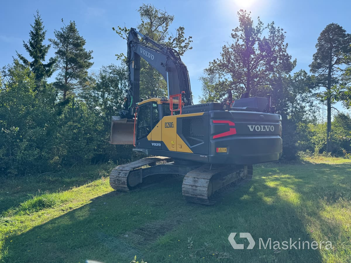 Grävmaskin Volvo EC250EL - Lintekskavaator: pilt 4 Grävmaskin Volvo EC250EL - Lintekskavaator: pilt 4