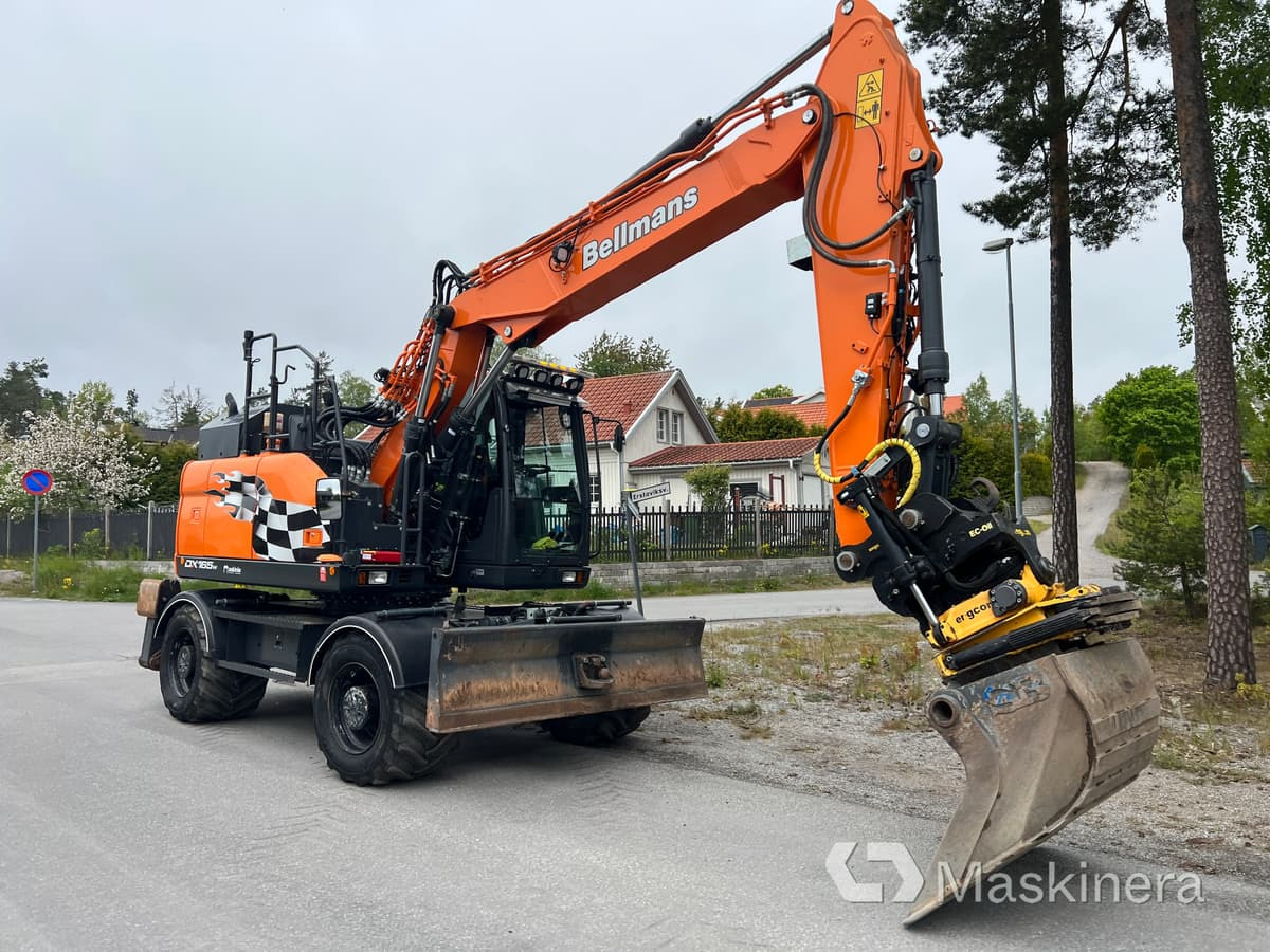 Hjulgrävare Doosan DX165W-5 med tillbehör - Lintekskavaator: pilt 3 Hjulgrävare Doosan DX165W-5 med tillbehör - Lintekskavaator: pilt 3