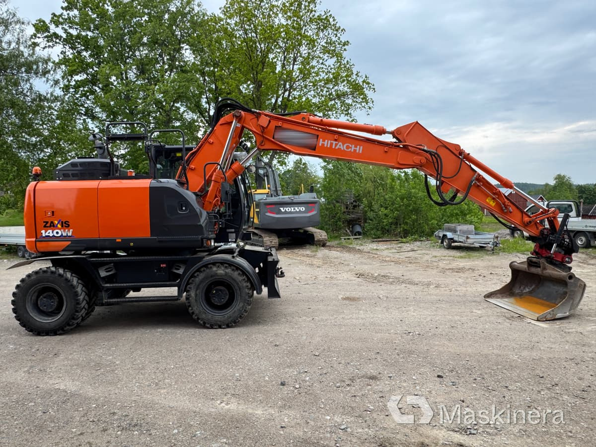 Hjulgrävare Hitachi Zaxis 140W med redskap - Lintekskavaator: pilt 4 Hjulgrävare Hitachi Zaxis 140W med redskap - Lintekskavaator: pilt 4