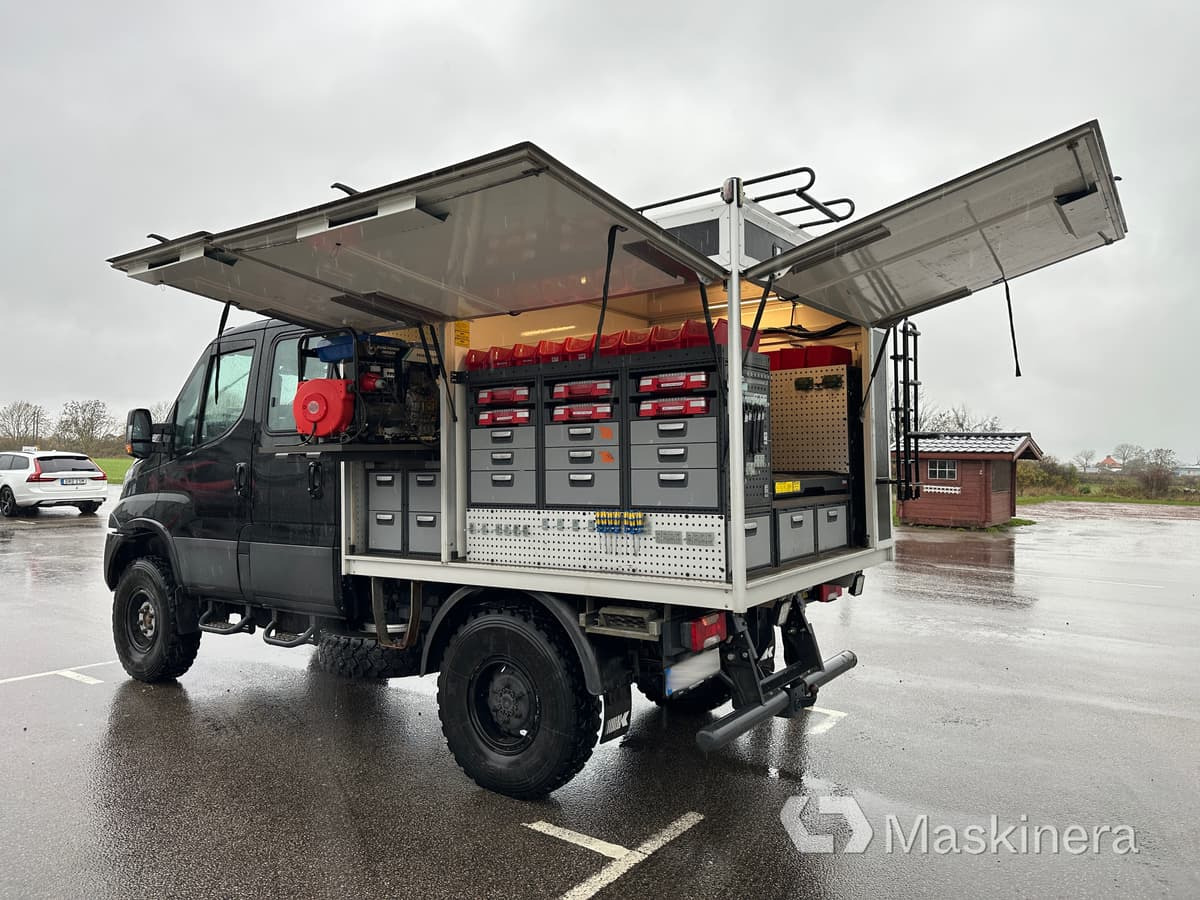 Iveco Daily 55-180 4x4 3.0 Arbetsbil Iveco Daily 4x4 3.0 - Kaubik: pilt 3 Iveco Daily 55-180 4x4 3.0 Arbetsbil Iveco Daily 4x4 3.0 - Kaubik: pilt 3