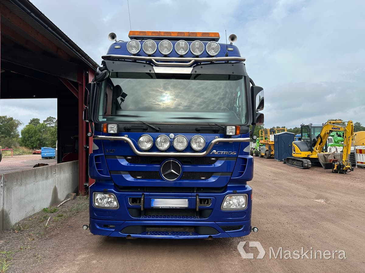 Mercedes Benz 930.24 3260L Krokbil Mercedes Benz 3260L med Cameleont - Konkstõstukiga veoauto: pilt 2 Mercedes Benz 930.24 3260L Krokbil Mercedes Benz 3260L med Cameleont - Konkstõstukiga veoauto: pilt 2