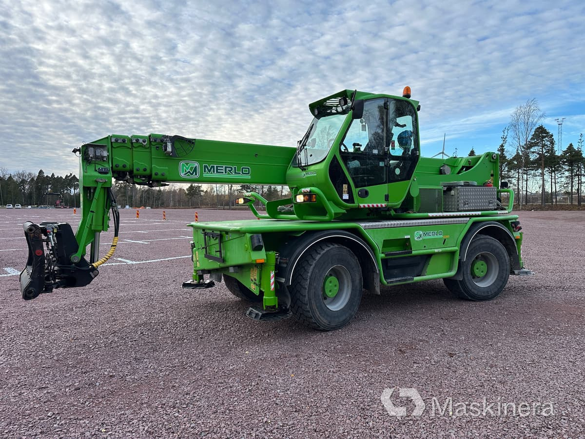 Merlo Roto 60.24 MCSS Teleskoplastare Merlo Roto 60.24 - Teleskooplaadur: pilt 1 Merlo Roto 60.24 MCSS Teleskoplastare Merlo Roto 60.24 - Teleskooplaadur: pilt 1