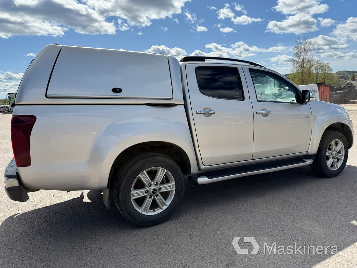 Pickup Isuzu D-max Craftsman 4X4 - Väike kaubik: pilt 5 Pickup Isuzu D-max Craftsman 4X4 - Väike kaubik: pilt 5