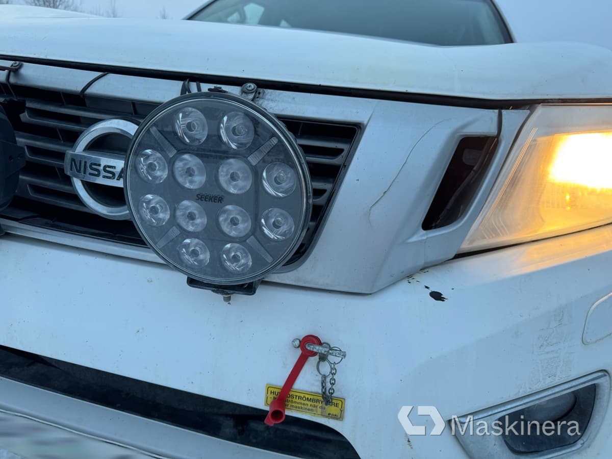 Väike kaubik Pickup Nissan Navara med flak: pilt 47 Väike kaubik Pickup Nissan Navara med flak: pilt 47