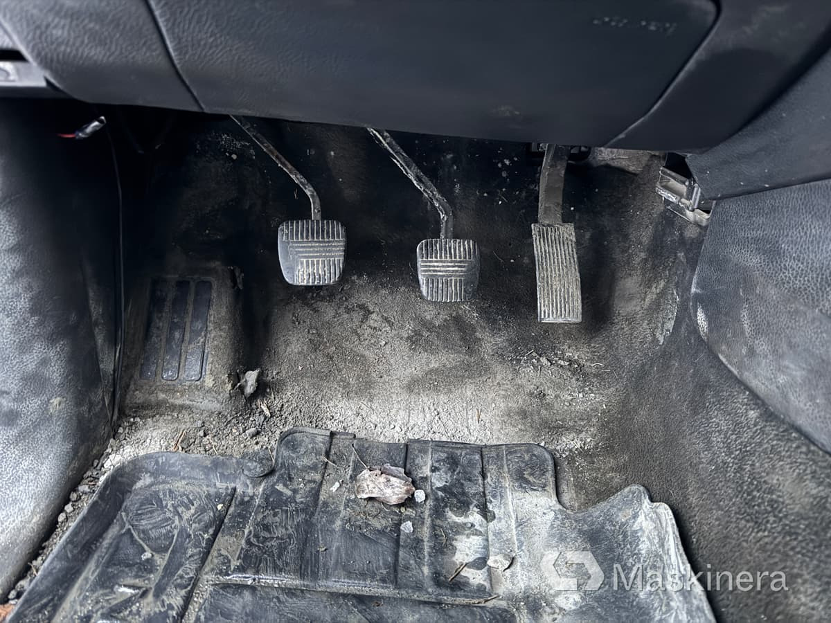 Väike kaubik Pickup Nissan Navara med flak: pilt 21 Väike kaubik Pickup Nissan Navara med flak: pilt 21