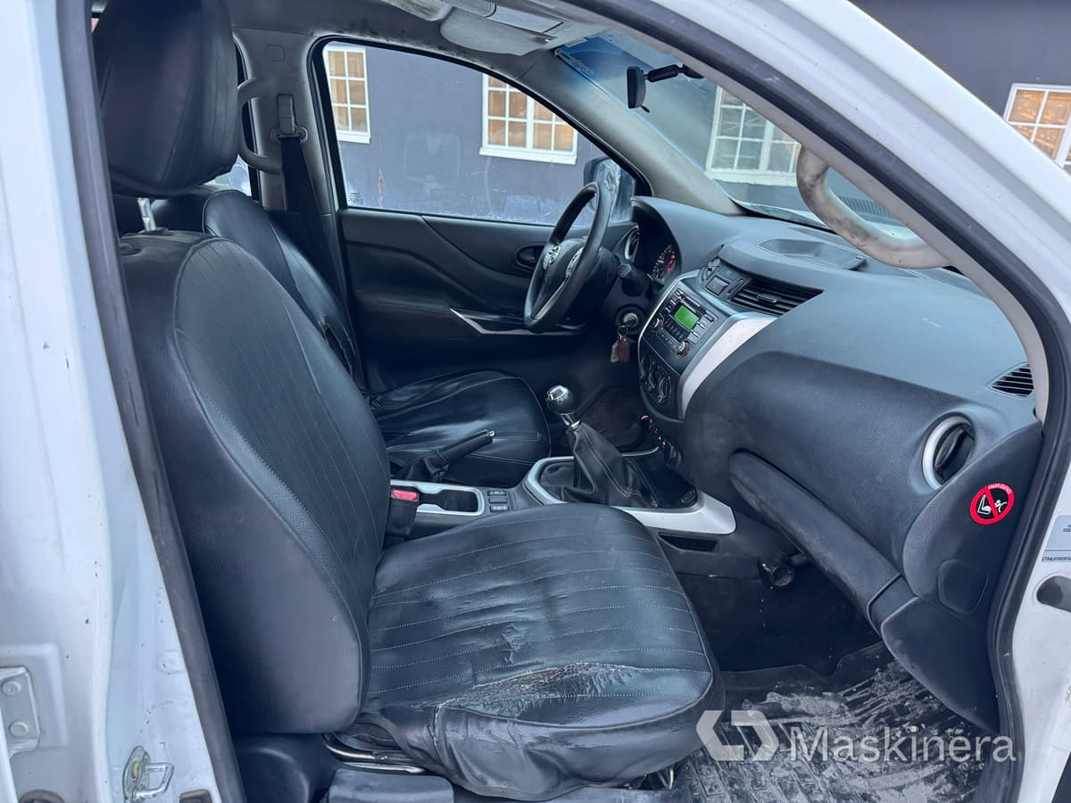 Väike kaubik Pickup Nissan Navara med flak: pilt 35 Väike kaubik Pickup Nissan Navara med flak: pilt 35