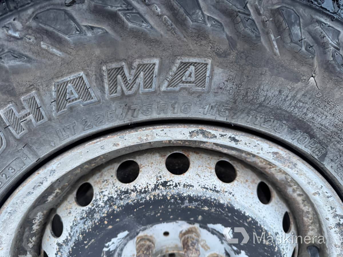 Väike kaubik Pickup Nissan Navara med flak: pilt 44 Väike kaubik Pickup Nissan Navara med flak: pilt 44