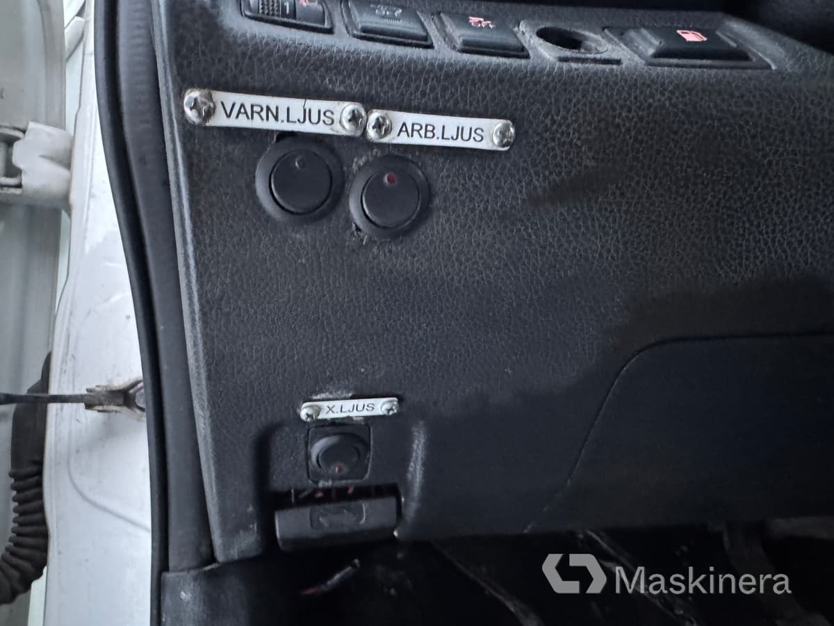 Väike kaubik Pickup Nissan Navara med flak: pilt 16 Väike kaubik Pickup Nissan Navara med flak: pilt 16