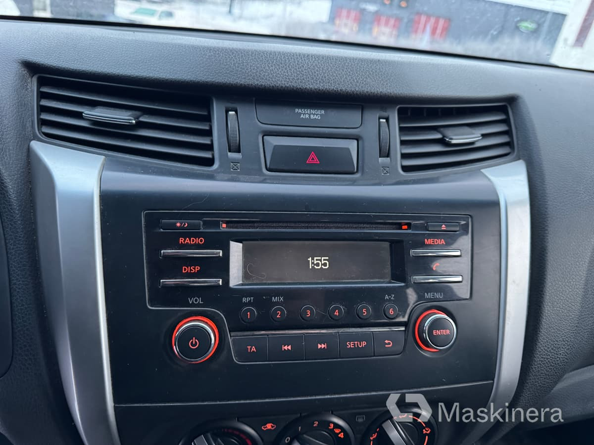 Väike kaubik Pickup Nissan Navara med flak: pilt 19 Väike kaubik Pickup Nissan Navara med flak: pilt 19