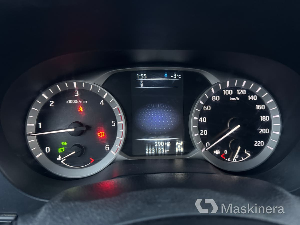 Väike kaubik Pickup Nissan Navara med flak: pilt 12 Väike kaubik Pickup Nissan Navara med flak: pilt 12