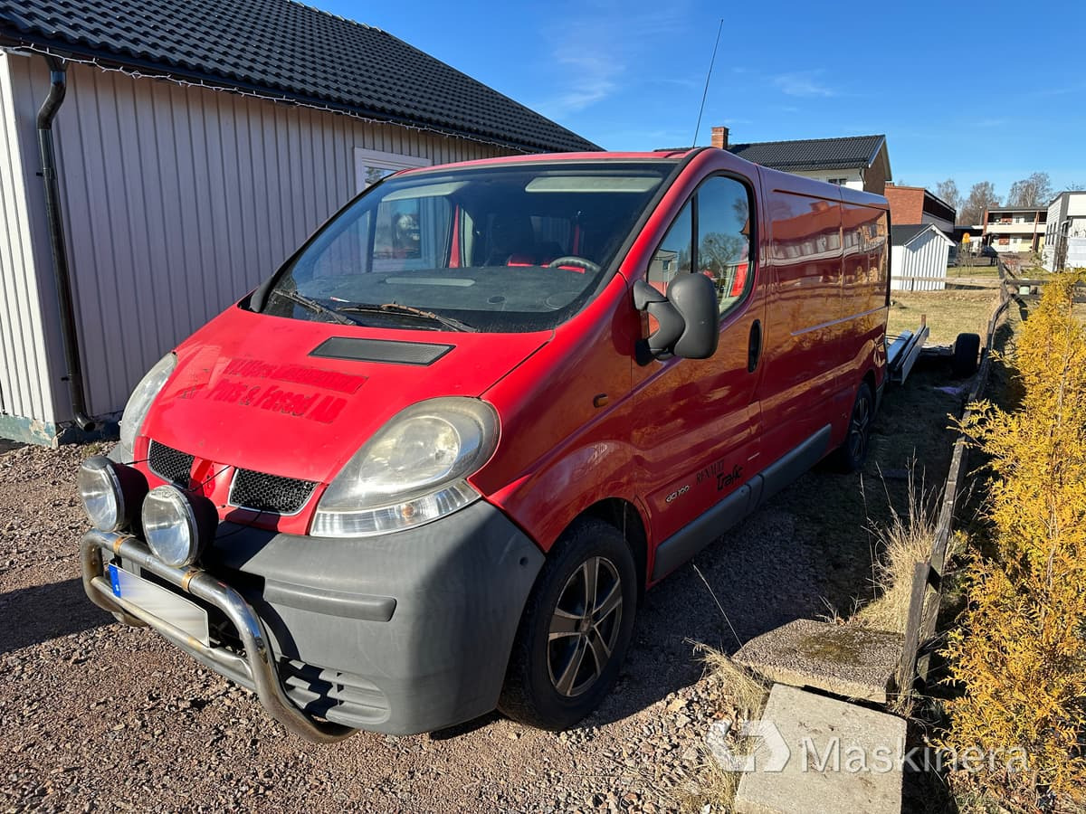 Skåpbil Renault Trafic 1.9 dCi - Kaubik: pilt 3 Skåpbil Renault Trafic 1.9 dCi - Kaubik: pilt 3