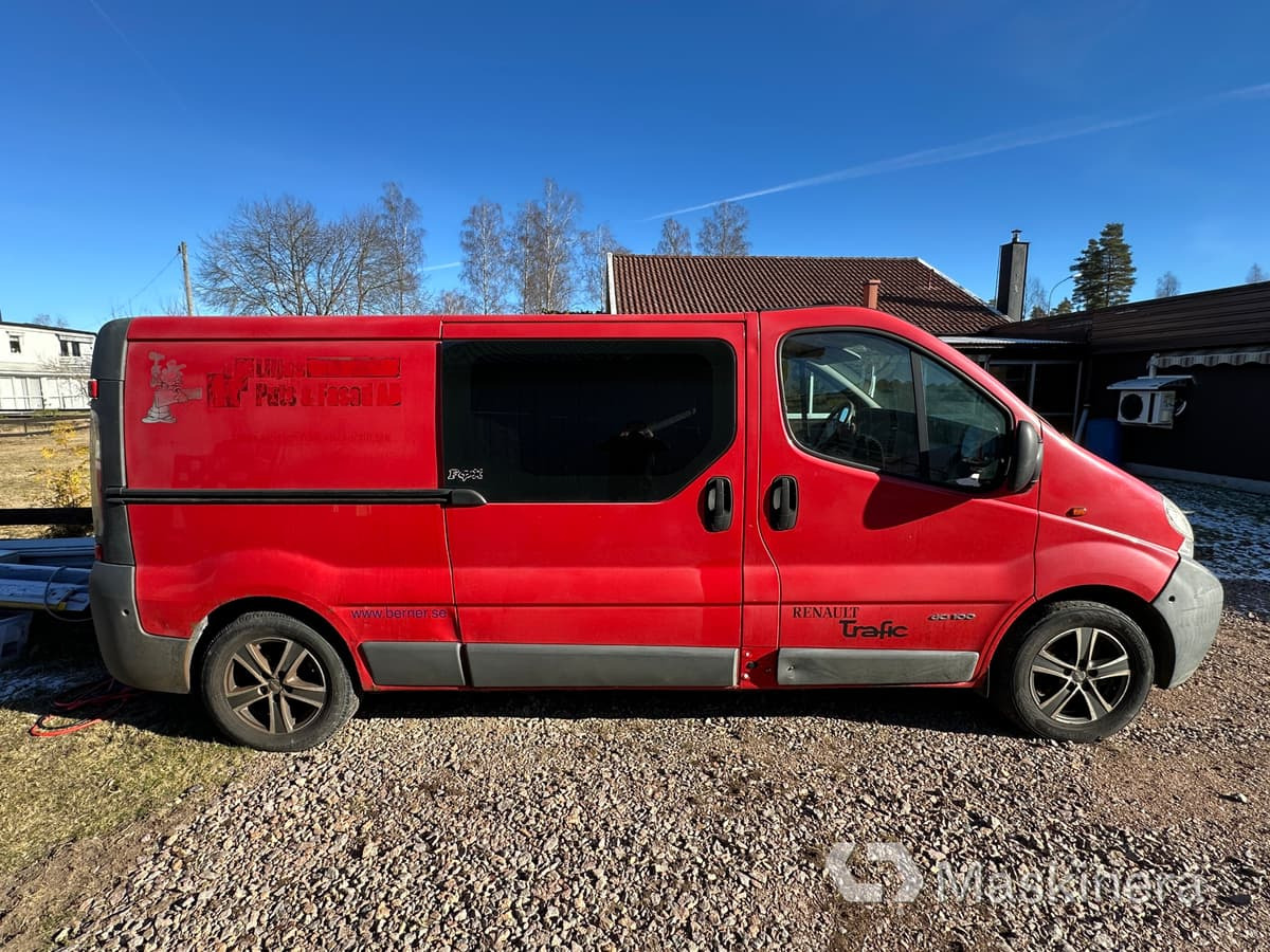 Skåpbil Renault Trafic 1.9 dCi - Kaubik: pilt 4 Skåpbil Renault Trafic 1.9 dCi - Kaubik: pilt 4