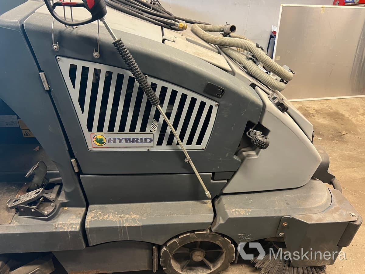 Tänavapühkimismasin Sopskurmaskin Nilfisk Hybrid CS7010 1200D: pilt 7