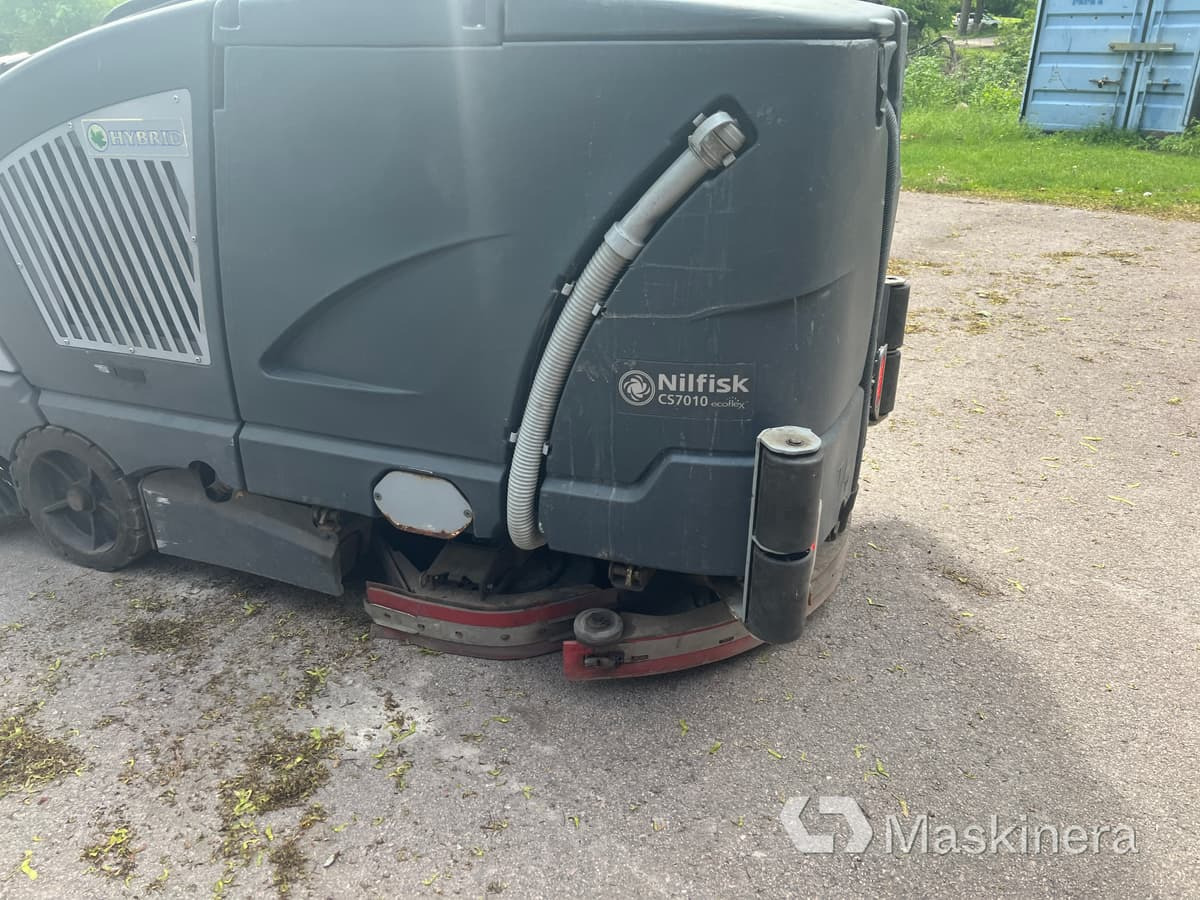 Tänavapühkimismasin Sopskurmaskin Nilfisk Hybrid CS7010 1200D: pilt 39