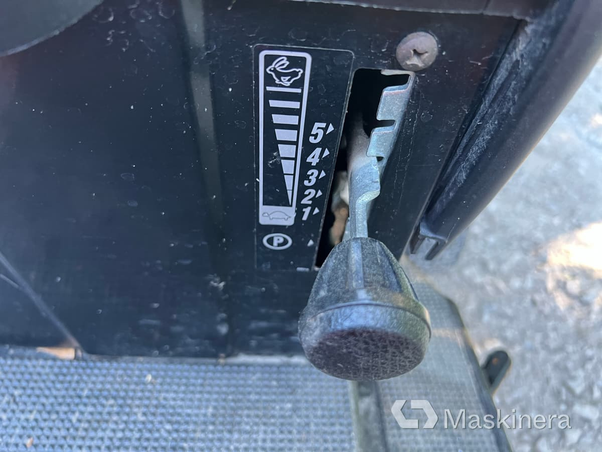 Traktor Trädgårdstraktor MTD B/115 med tippvagn: pilt 27