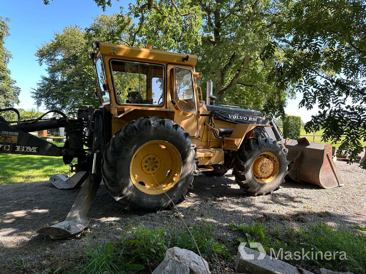Traktorgrävare Volvo BM 646 + redskap - Ekskavaator-laadur: pilt 4 Traktorgrävare Volvo BM 646 + redskap - Ekskavaator-laadur: pilt 4