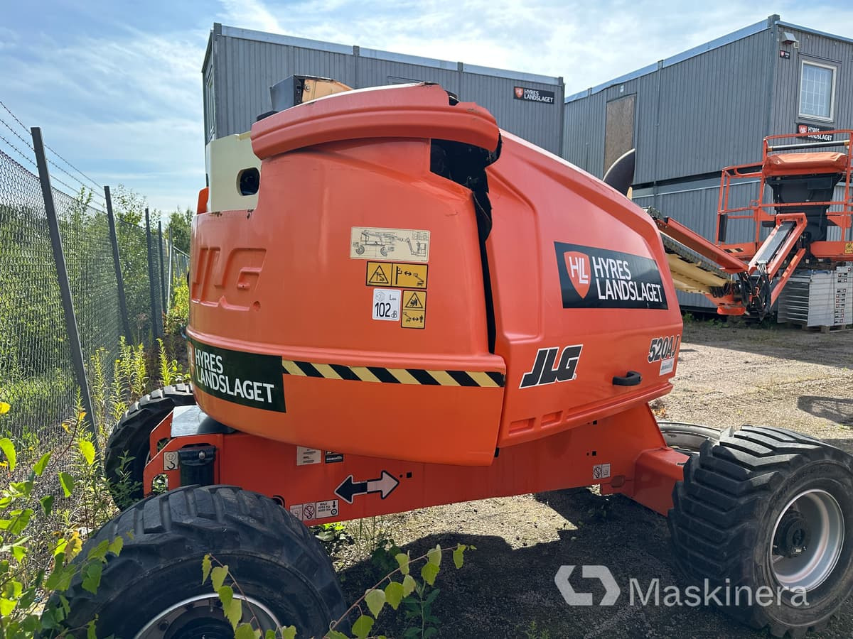 Vikbomslift JLG 520AJ Reparations objekt - Liigendpoom: pilt 4 Vikbomslift JLG 520AJ Reparations objekt - Liigendpoom: pilt 4
