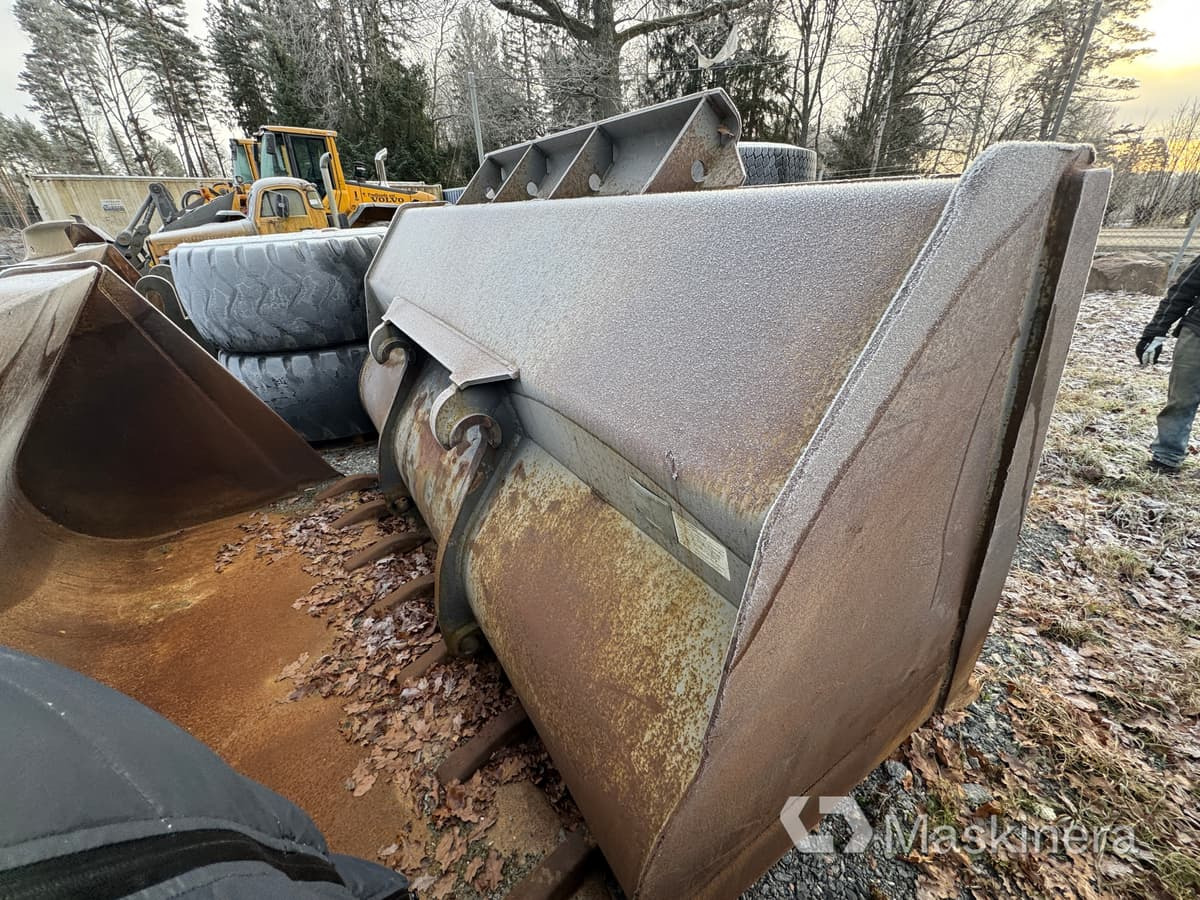 Volvo Equipment 93738S Volvo Hjullastarskopa stor stora BM - Laaduri kopp: pilt 3 Volvo Equipment 93738S Volvo Hjullastarskopa stor stora BM - Laaduri kopp: pilt 3