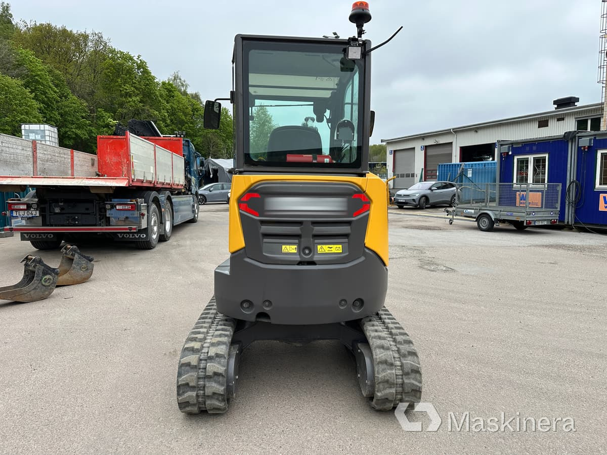 Volvo JECR25D Electric Grävmaskin Volvo ECR25 Electric - Lintekskavaator: pilt 4 Volvo JECR25D Electric Grävmaskin Volvo ECR25 Electric - Lintekskavaator: pilt 4