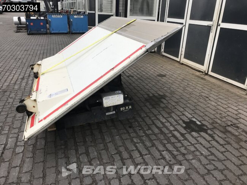 BAR - Auto: pilt 2 BAR - Auto: pilt 2