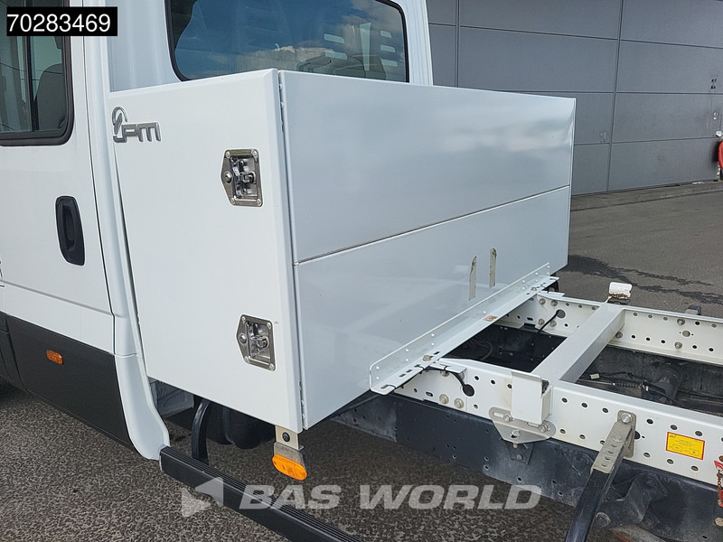 Iveco Daily 35C16 3.0L Kipper met Kist Dubbel Cabine Dubbellucht 3,5t Trekhaak Navi Airco Cruise Camera Euro6 Kieper Tipper Benne 2m3 Airco - Tarbesõiduk kallur: pilt 5 Iveco Daily 35C16 3.0L Kipper met Kist Dubbel Cabine Dubbellucht 3,5t Trekhaak Navi Airco Cruise Camera Euro6 Kieper Tipper Benne 2m3 Airco - Tarbesõiduk kallur: pilt 5