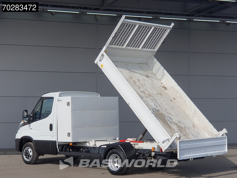 Iveco Daily 35C16 3.0L Kipper met Kist Dubbellucht 3,5t Trekhaak Airco Cruise Euro6 Tipper Benne Kieper 2m3 Airco Trekhaak Cruise control - Tarbesõiduk kallur: pilt 2 Iveco Daily 35C16 3.0L Kipper met Kist Dubbellucht 3,5t Trekhaak Airco Cruise Euro6 Tipper Benne Kieper 2m3 Airco Trekhaak Cruise control - Tarbesõiduk kallur: pilt 2