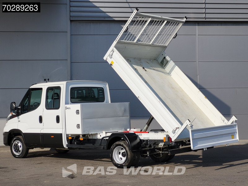 Iveco Daily 35C16 3.0L Open Laadbak met Kist Dubbel Cabine Dubbellucht 3,5t Trekhaak Navi Airco Cruise Camera Euro6 Pritsche Pickup Open Box - Madelauto: pilt 2 Iveco Daily 35C16 3.0L Open Laadbak met Kist Dubbel Cabine Dubbellucht 3,5t Trekhaak Navi Airco Cruise Camera Euro6 Pritsche Pickup Open Box - Madelauto: pilt 2