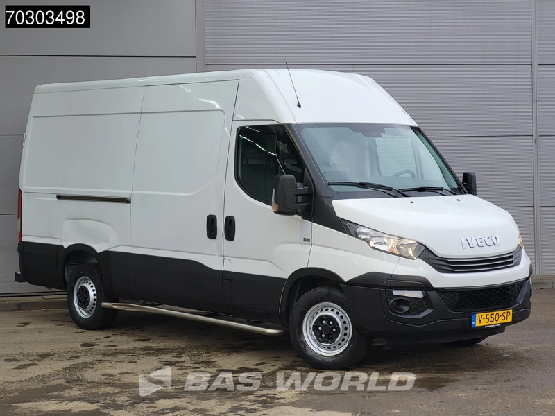 Iveco Daily 35S12 Automaat L2H2 3,5t Trekhaak Airco Cruise APK 12-2026 Euro6 L2 Airco Trekhaak Cruise control - Kaubik: pilt 3 Iveco Daily 35S12 Automaat L2H2 3,5t Trekhaak Airco Cruise APK 12-2026 Euro6 L2 Airco Trekhaak Cruise control - Kaubik: pilt 3