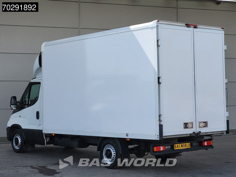 Iveco Daily 35S16 Automaat Bakwagen Achterdeuren 160PK Airco Camera Euro6 Meubelbak Koffer 21m3 Airco - Tarbesõiduk furgoon: pilt 2 Iveco Daily 35S16 Automaat Bakwagen Achterdeuren 160PK Airco Camera Euro6 Meubelbak Koffer 21m3 Airco - Tarbesõiduk furgoon: pilt 2