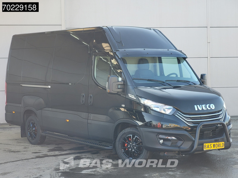 Iveco Daily 35S16 Automaat Black Edition L2H2 Airco Cruise Velgen 3500kg trekgewicht 12m3 Airco Cruise control - Kaubik: pilt 2 Iveco Daily 35S16 Automaat Black Edition L2H2 Airco Cruise Velgen 3500kg trekgewicht 12m3 Airco Cruise control - Kaubik: pilt 2