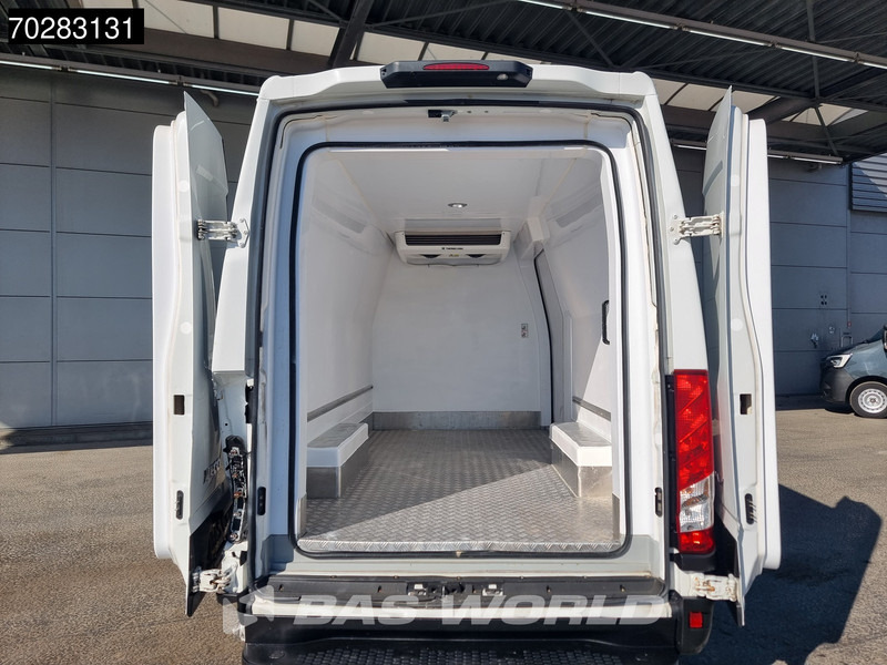Iveco Daily 35S16 SCHADE/DAMAGE! Koelwagen Vriezer Automaat Thermo King V-300 MAX Airco Cruise Parkeersensoren Kühl Kühler Koel Koeler Kühlw - Tarbesõiduk külmik: pilt 3 Iveco Daily 35S16 SCHADE/DAMAGE! Koelwagen Vriezer Automaat Thermo King V-300 MAX Airco Cruise Parkeersensoren Kühl Kühler Koel Koeler Kühlw - Tarbesõiduk külmik: pilt 3