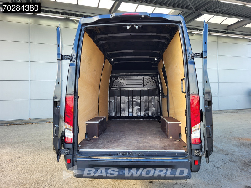 Iveco Daily 35S18 3.0L Automaat 180PK L2H2 ACC Navi LED Camera Parkeersensoren 3,5t Trekgewicht Euro6 L2 12m3 Airco - Kaubik: pilt 3 Iveco Daily 35S18 3.0L Automaat 180PK L2H2 ACC Navi LED Camera Parkeersensoren 3,5t Trekgewicht Euro6 L2 12m3 Airco - Kaubik: pilt 3