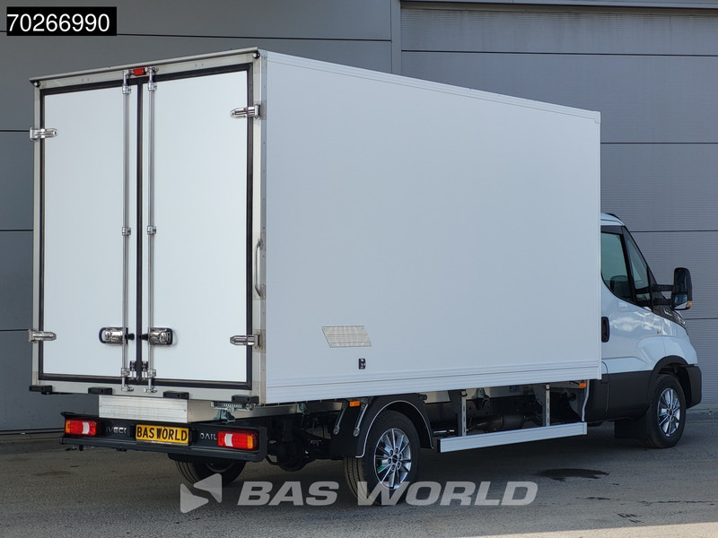 Iveco Daily 35S18 3.0L Koelwagen Vriezer Thermoking V-200 MAX 220V stekker -18 LED Navi Airco ACC Koel Koeler Kühler Kühlwagen Bakwagen Kühl - Tarbesõiduk külmik: pilt 5 Iveco Daily 35S18 3.0L Koelwagen Vriezer Thermoking V-200 MAX 220V stekker -18 LED Navi Airco ACC Koel Koeler Kühler Kühlwagen Bakwagen Kühl - Tarbesõiduk külmik: pilt 5
