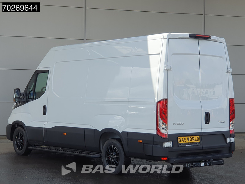 Iveco Daily 35S21 3.0L Automaat Black Edition 2025 model L2H2 Trekhaak Tacho ACC LED CarPlay Velgen Camera 12m3 Airco Trekhaak - Kaubik: pilt 2 Iveco Daily 35S21 3.0L Automaat Black Edition 2025 model L2H2 Trekhaak Tacho ACC LED CarPlay Velgen Camera 12m3 Airco Trekhaak - Kaubik: pilt 2