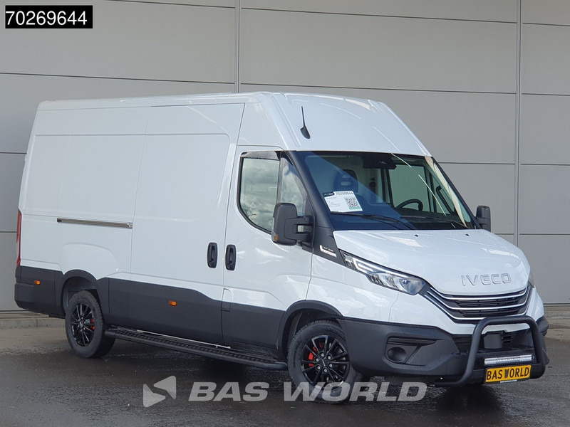 Iveco Daily 35S21 3.0L Automaat Black Edition 2025 model L2H2 Trekhaak Tacho ACC LED CarPlay Velgen Camera 12m3 Airco Trekhaak - Kaubik: pilt 5 Iveco Daily 35S21 3.0L Automaat Black Edition 2025 model L2H2 Trekhaak Tacho ACC LED CarPlay Velgen Camera 12m3 Airco Trekhaak - Kaubik: pilt 5